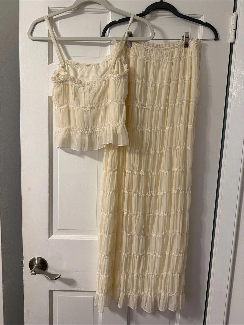 Women's Cream Ruffled Set - Picture 4 of 5